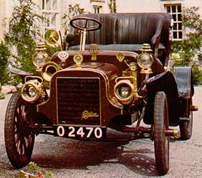 1906-cadillac.JPG (32792 bytes)